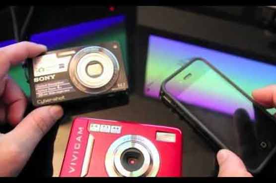 Smartphones crushing point-and-shoot camera market