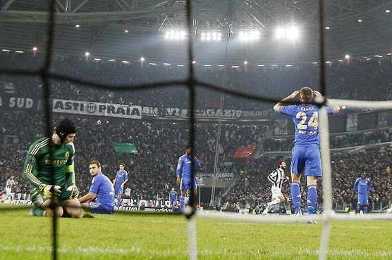 4 teams advance as Chelsea nears elimination in CL