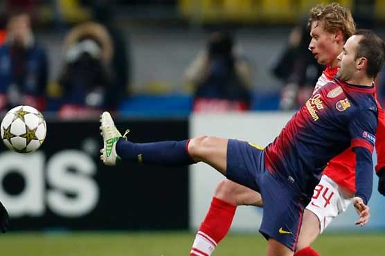 Barcelona, Atletico aim to extend record starts