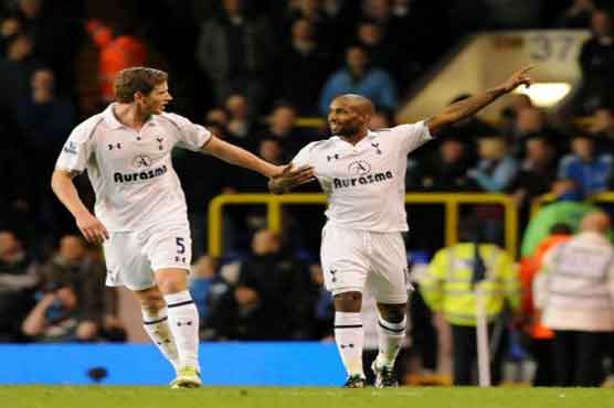 Defoe leads Spurs to 3-1 win against West Ham