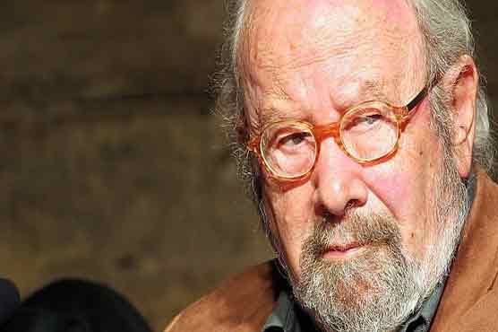 Spanish poet wins Cervantes literature prize 