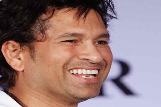 Bollywood concerned over Sachin's career 