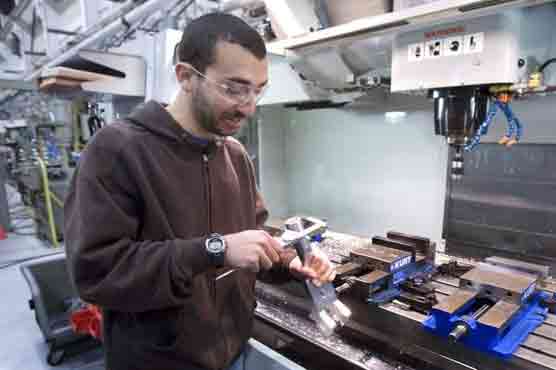 US manufacturing grows for first time in 4 months