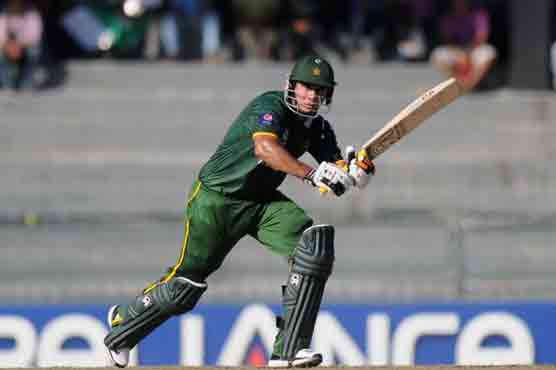 Jamshed, 55, leads Pakistan to 149 for 6 