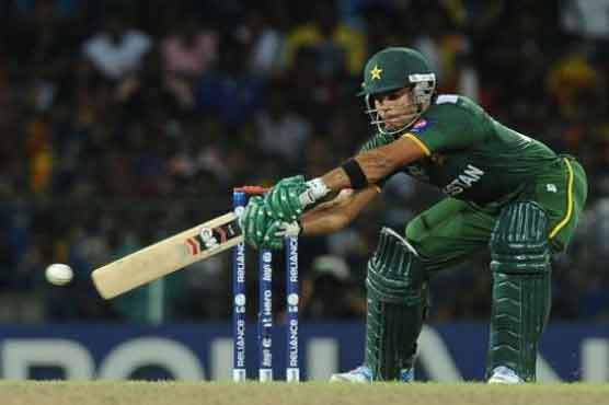 Umar Akmal fined for 'offensive' umpire snub