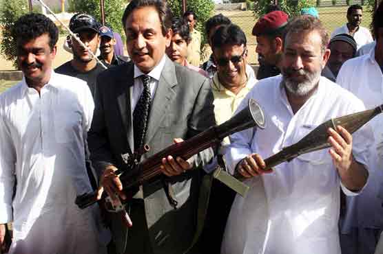 Banned outfit chief, 7 associates arrested in Karachi