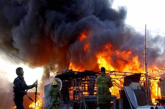 Two injured in Karachi factory fire 