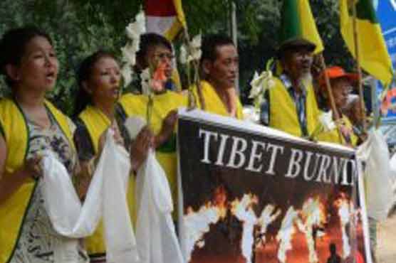Tibetan burns himself to death in China protest