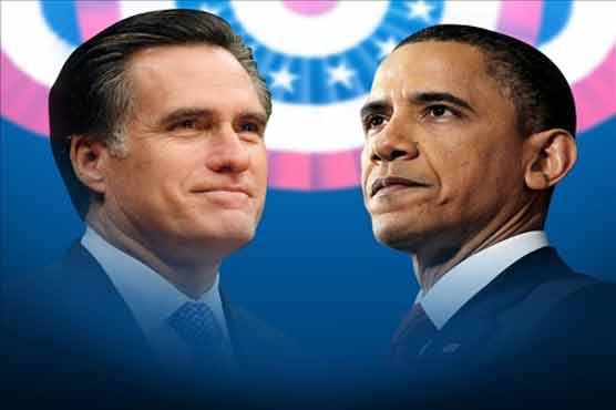 Obama gets cash boost as polls cheer Romney