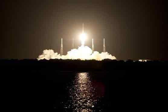 SpaceX rocket launches to space station