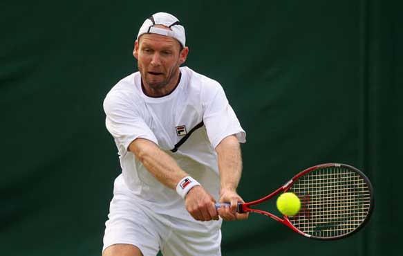 Schuettler hangs up his racket