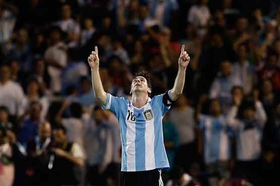 Messi scores 2 as Argentina beats Uruguay 3-0