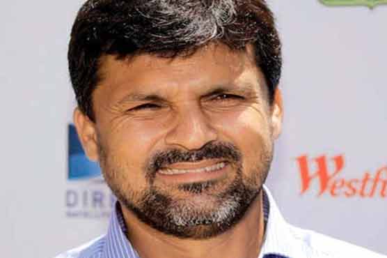 Moin backs Razzaq cause, questions Whatmores utility 
