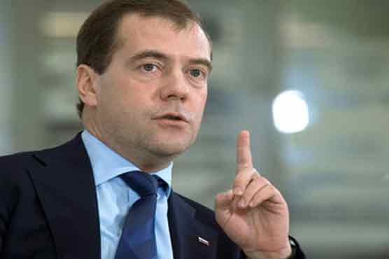 Russia PM for ban of tobacco ads