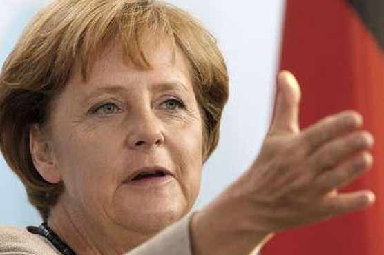 Merkel backs EU budget control, new fund 