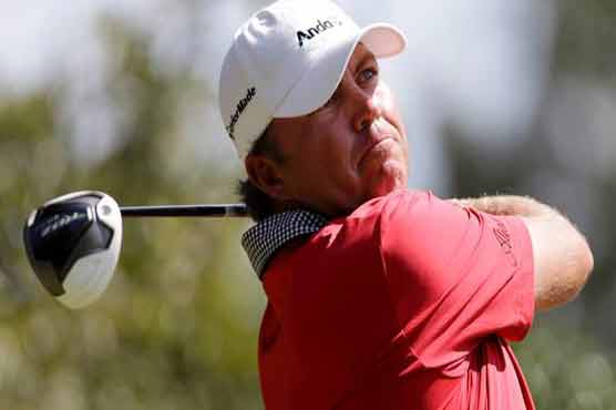American golfer wins first event of year 
