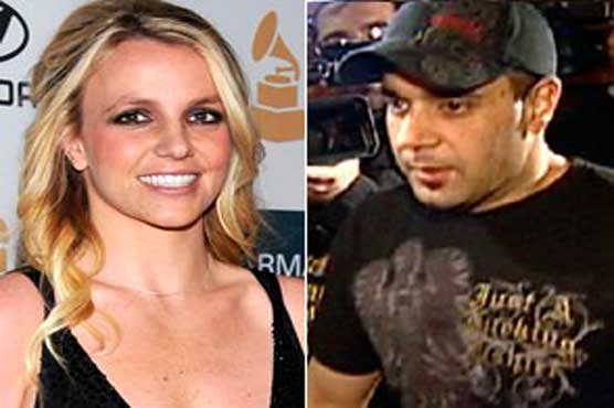 Britney Spears' self-styled manager testifies