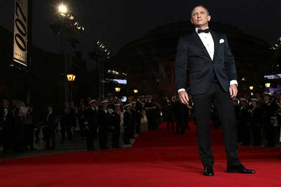 New Bond film 'Skyfall' gets royal red carpet premiere