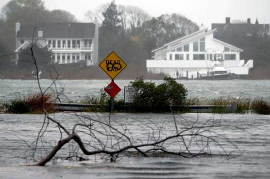 Superstorm Sandy makes landfall in New Jersey