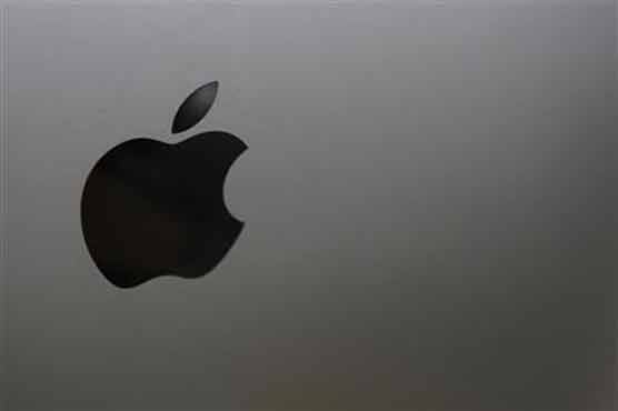 2 top executives leaving Apple
