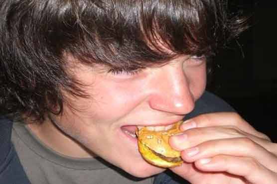  Just one junk food meal can up heart attack risk