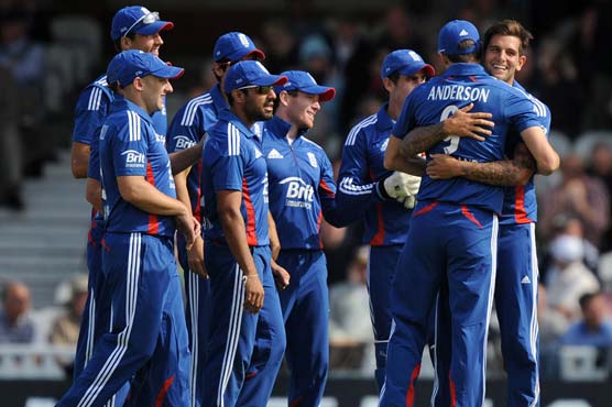England beat South Africa by 4 wickets