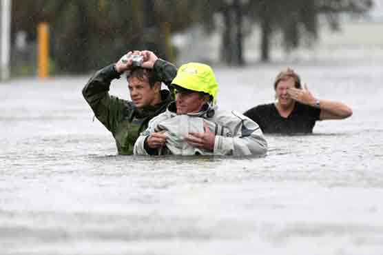 Isaac drifts north of Gulf, heat returns to region