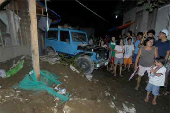 Thousands return home after Philippine tsunami
