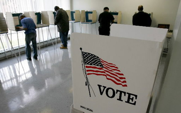 Presidential race: Early voting kicks off in US