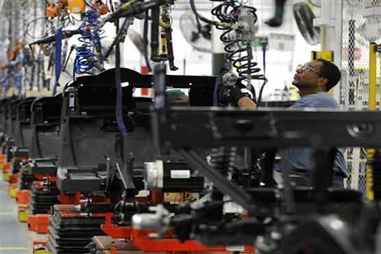 US manufacturing shrinks in August 