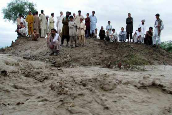 Flash floods submerge villages in DI Khan