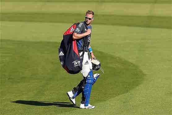 South Africa beat England by 7 wickets