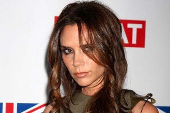 Victoria Beckham show full of her style signatures