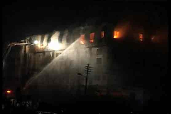 Karachi: 77 die as garment factory catches fire 