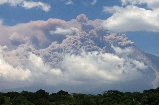 33,000 fleeing Guatemala volcano eruption