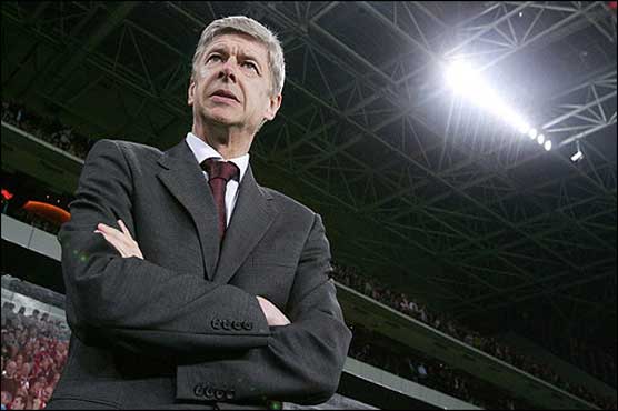 Wenger ponders Arsenal future as Saints loom 