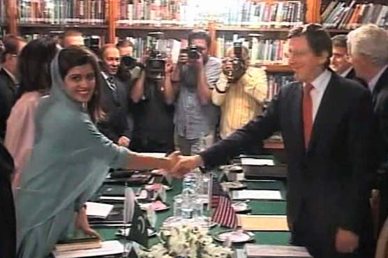 Grossman calls on Hina Rabbani