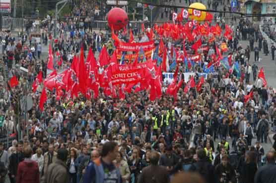 Massive anti-Putin rally in Moscow 
