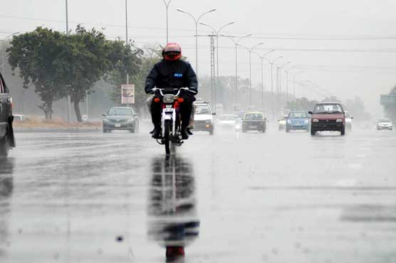 Rain in Lahore, Islamabad turns weather pleasant
