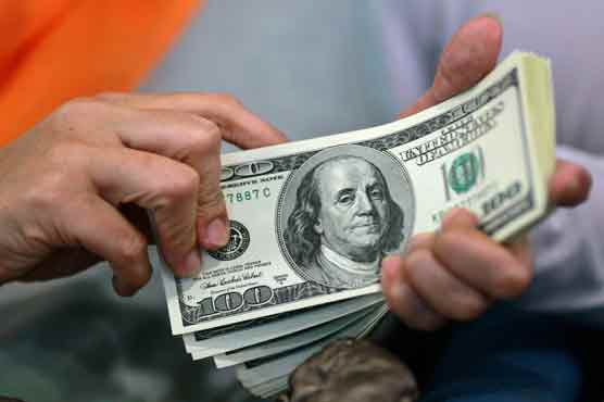 Dollar falls to 4-month low against euro