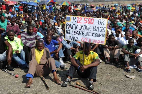 SA miners threaten to march despite clamp down