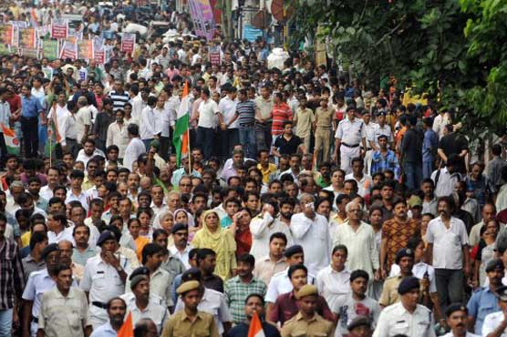 Nationwide strike in India against retail reform 