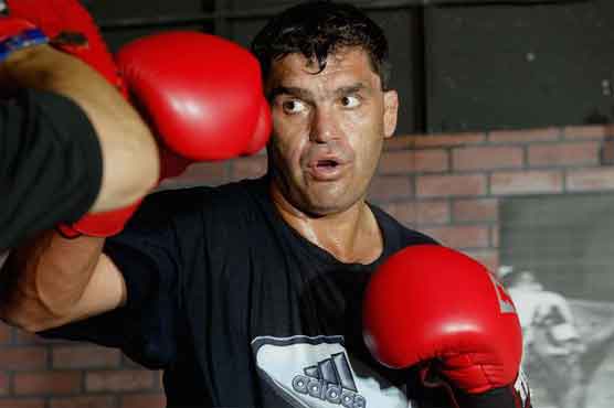 Former heavyweight champ Sanders shot dead 