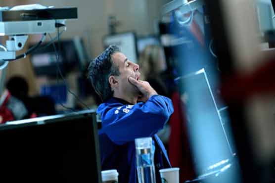  US stocks fall as European gloom returns