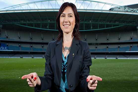 First female umpire to control AFL grand final 