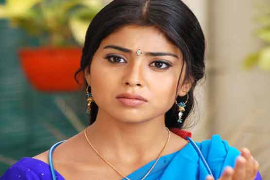 Why is Bollywood ignoring Shriya Saran?