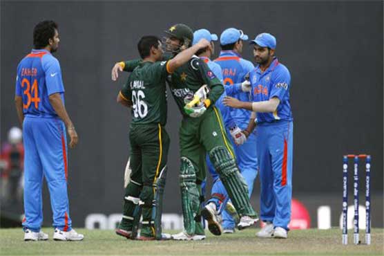 Pakistan seek to nudge India towards exit 