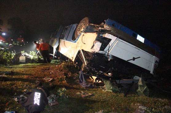 12 killed in eastern Mexico bus crash