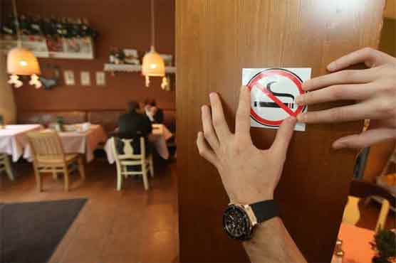 Smokers have worse colon cancer prognosis: study