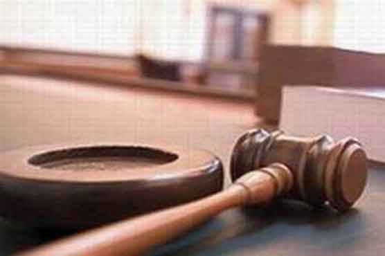 Dutch court halts Dutch-Pakistani exile